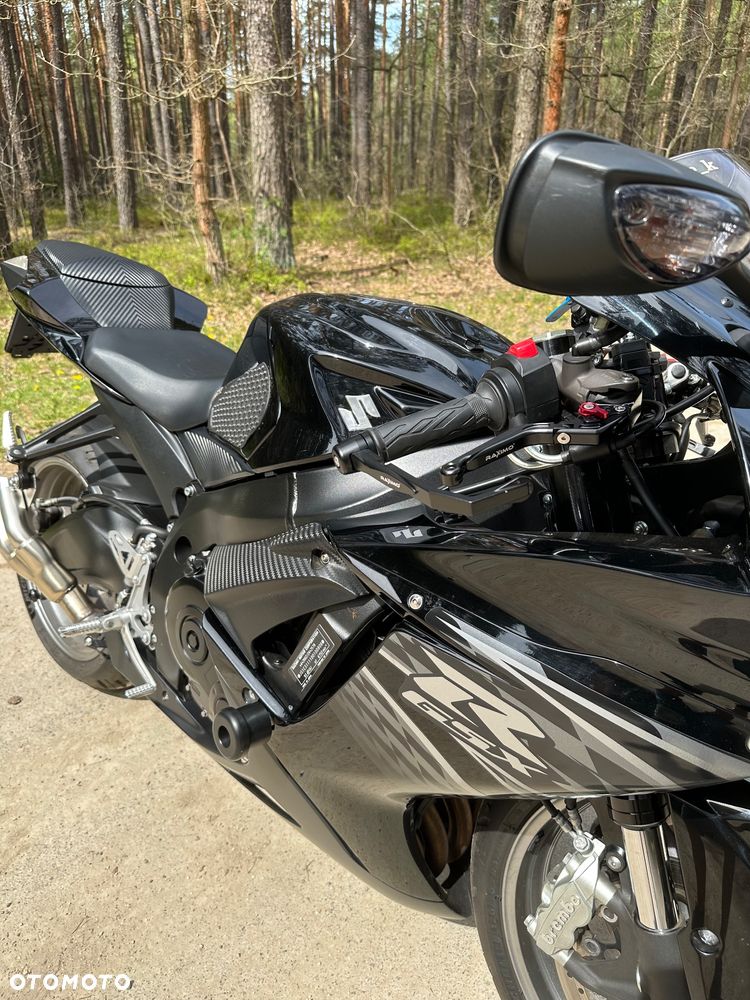 Suzuki GSX-R - 11