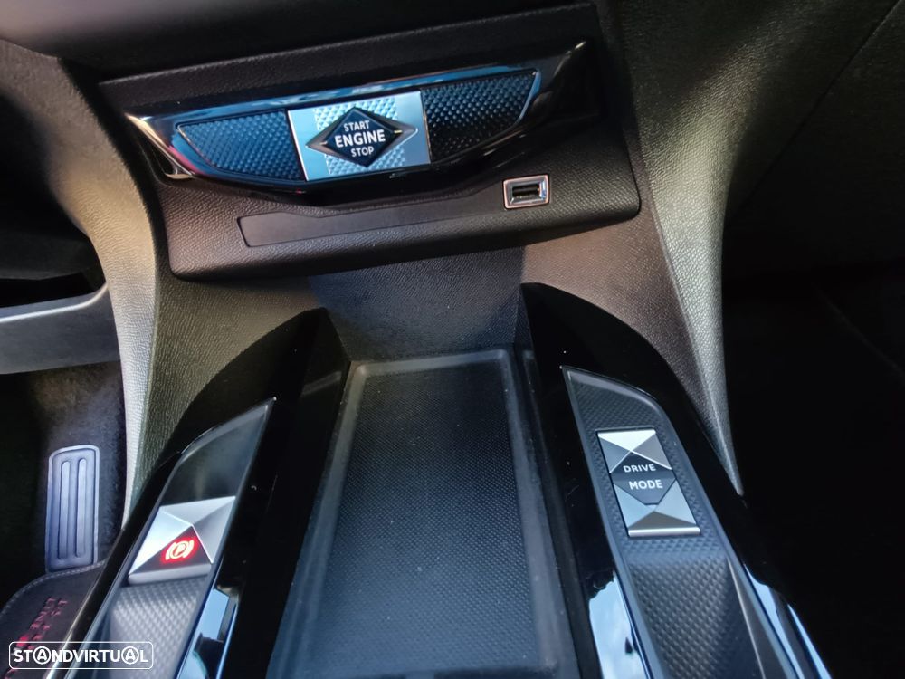 DS DS3 Crossback E-TENSE PERFORMANCE LINE + - 20
