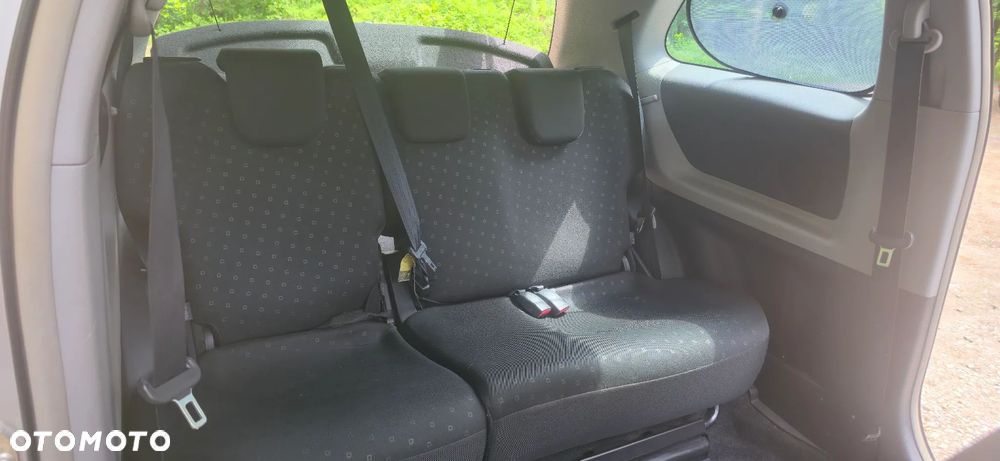 Toyota Yaris 1.3 Luna - 2