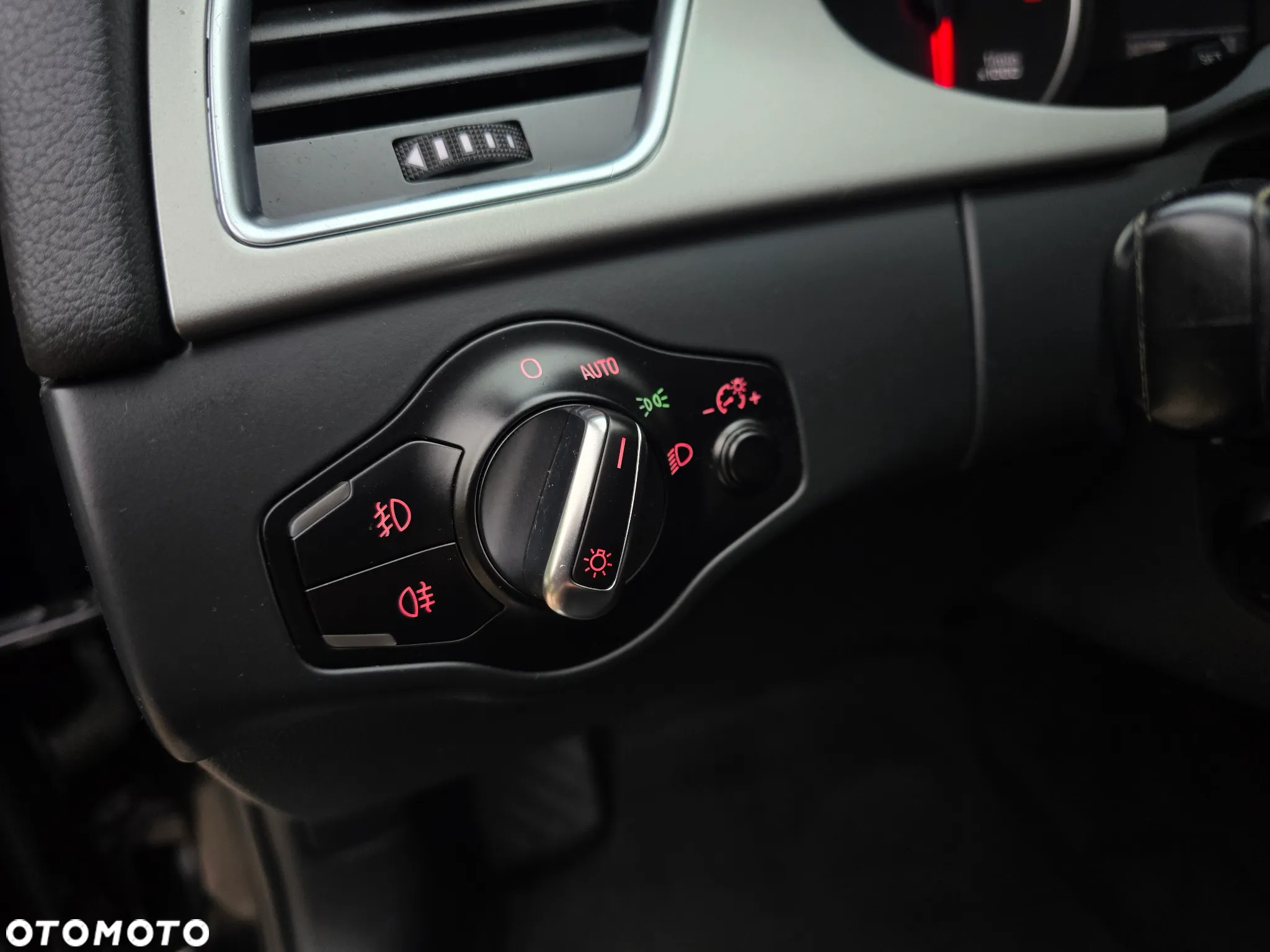 Audi A4 Avant 1.8 TFSI multitronic Attraction - 28