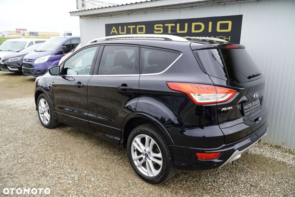 Ford Kuga 2.0 TDCi 2x4 ST-Line - 4