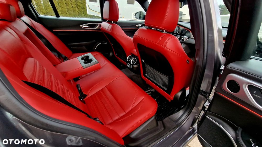 Alfa Romeo Giulia 2.0 Turbo Veloce Q4 - 30