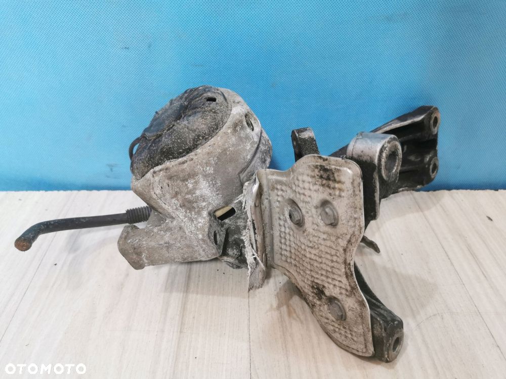 audi a4 b8 poduszka silnika 8k0199381 łapa wspornik silnika 8k0199308bj - 6