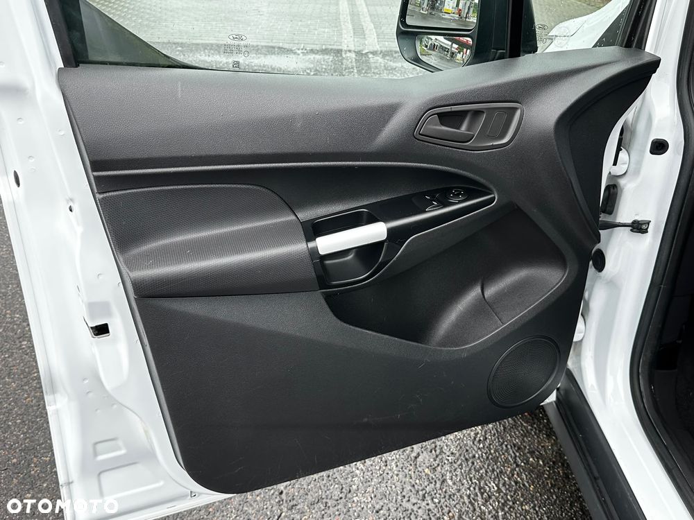 Ford Transit Connect - 4