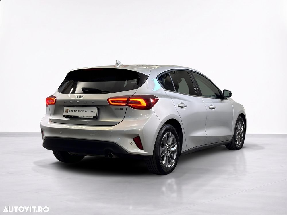 Ford Focus - 6