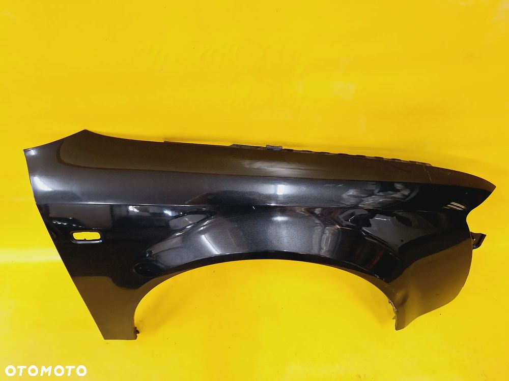 BŁOTNIK PRAWY PRZÓD PRZEDNI AUDI A4 B6 LAK: LZ9W NR598 - 9