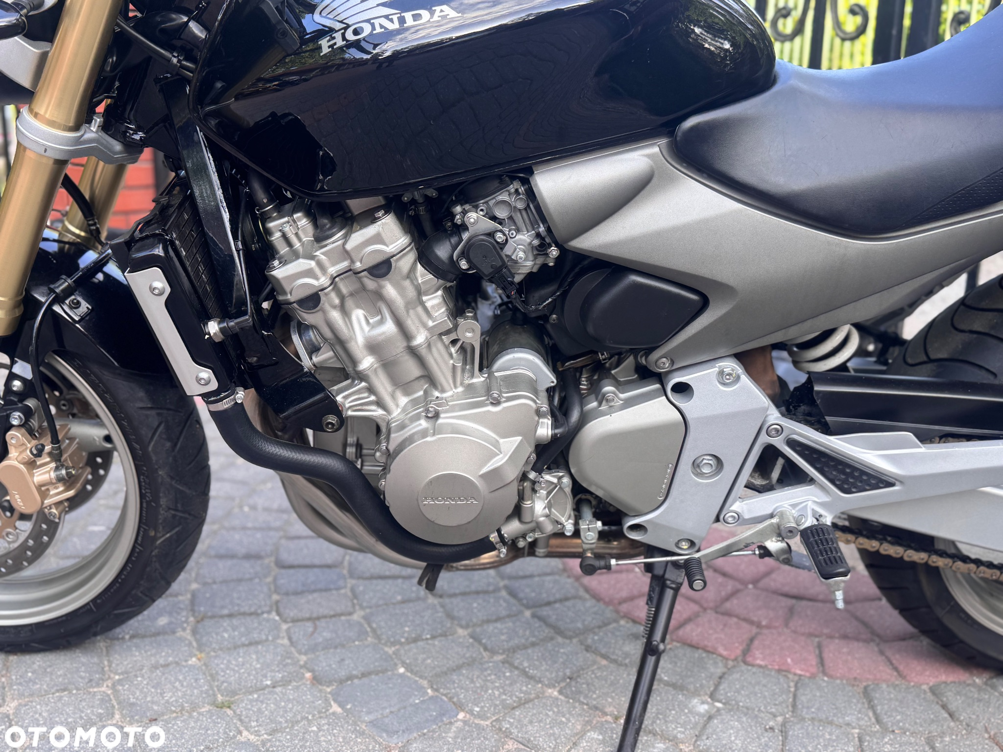 Honda CB - 16