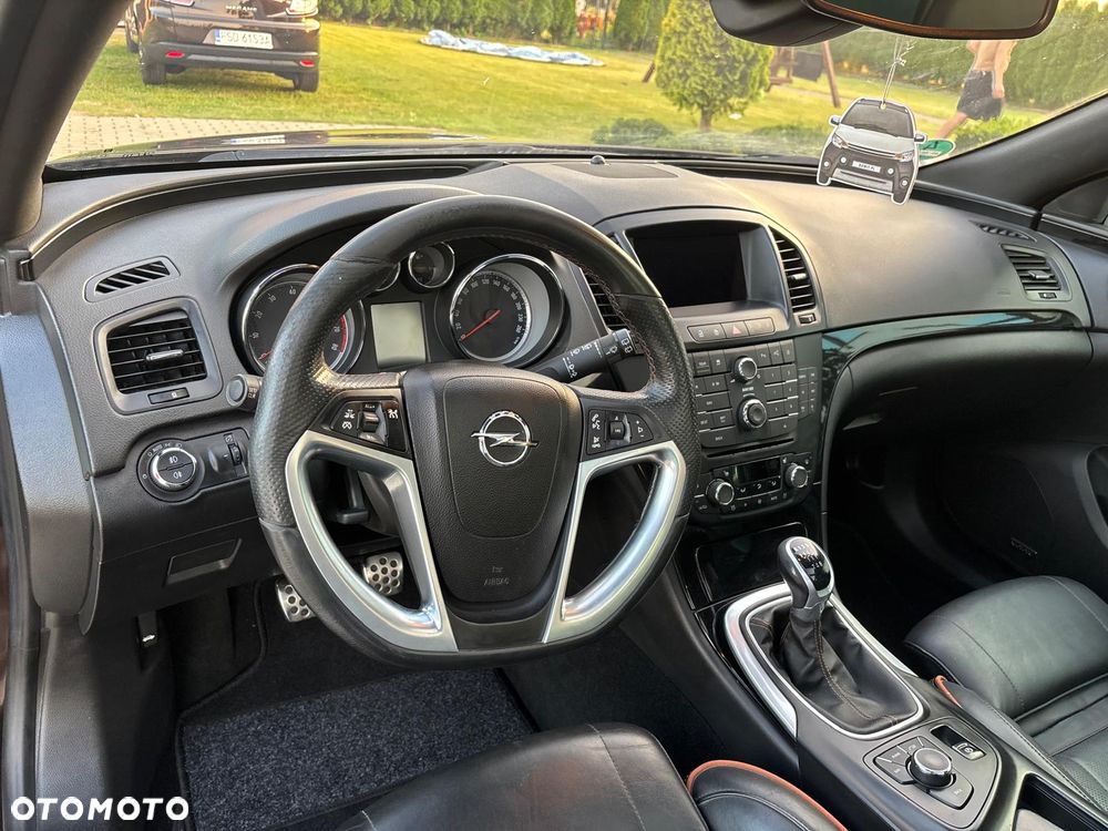 Opel Insignia 2.0 T SportsTourer 4x4 ecoFLEX Start/Stop Innovation - 20