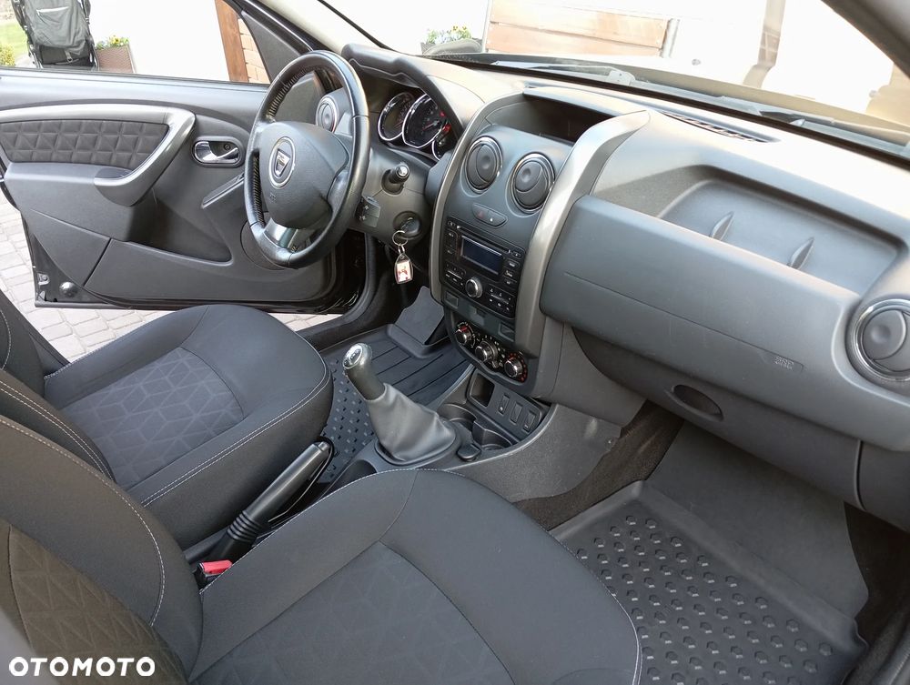 Dacia Duster 1.6 SCe Laureate S&S - 27