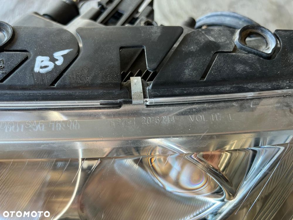 Lampa przód prawa lewa VW Passat B5 soczewka TYC - 5
