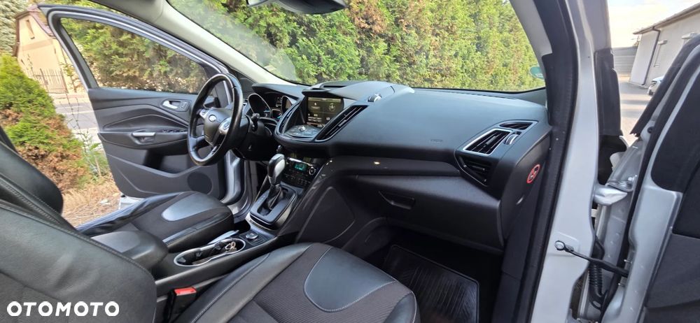 Ford Kuga 2.0 TDCi 4x4 Titanium - 36