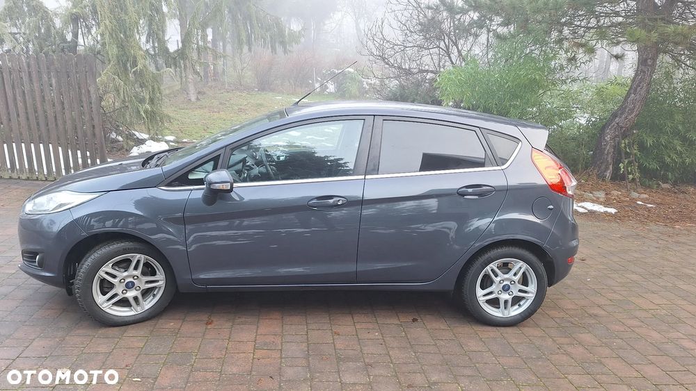 Ford Fiesta 1.4 Titanium EU6 - 4
