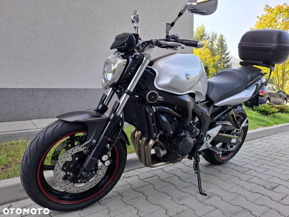Yamaha FZ6 - 7