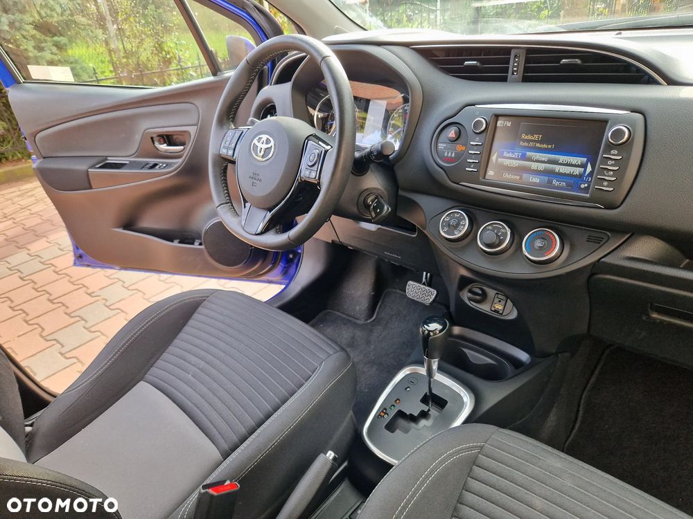 Toyota Yaris 1.5 Premium CVT - 24