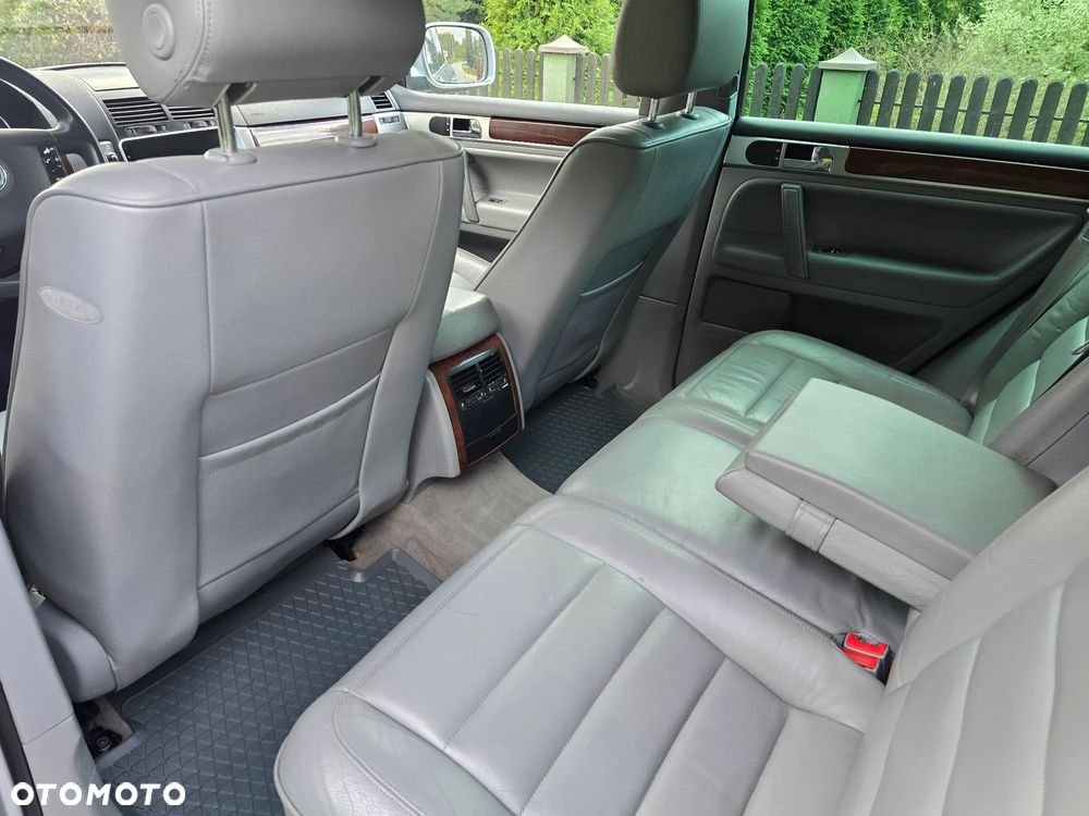 Volkswagen Touareg 2.5 R5 TDI Tiptr - 18