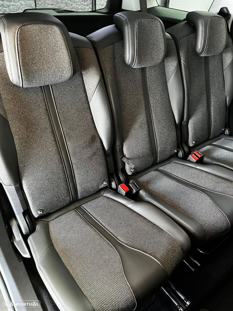 Peugeot 5008 1.2 PureTech Allure EAT8 - 29