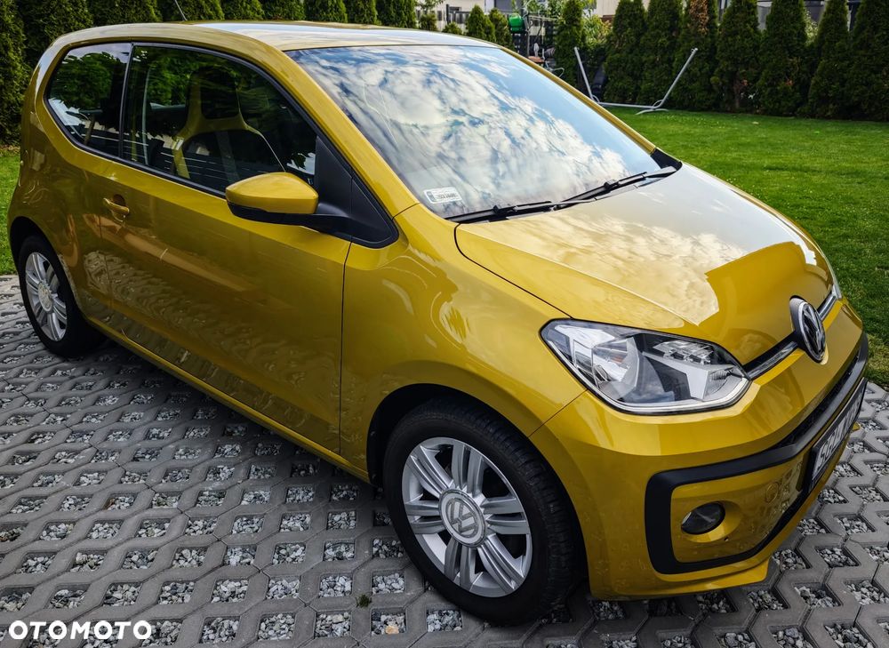 Volkswagen up! 1.0 high - 24