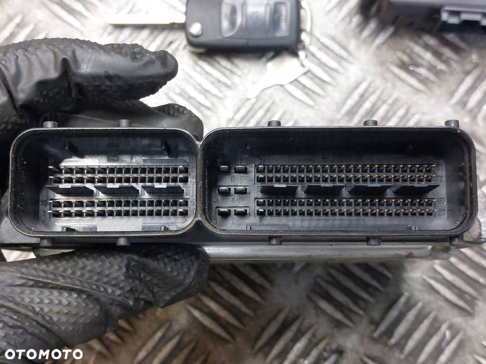 ZESTAW STARTOWY VOLKSWAGEN GOLF V 1.4 FSI 03C906056H 0261S02004 - 3