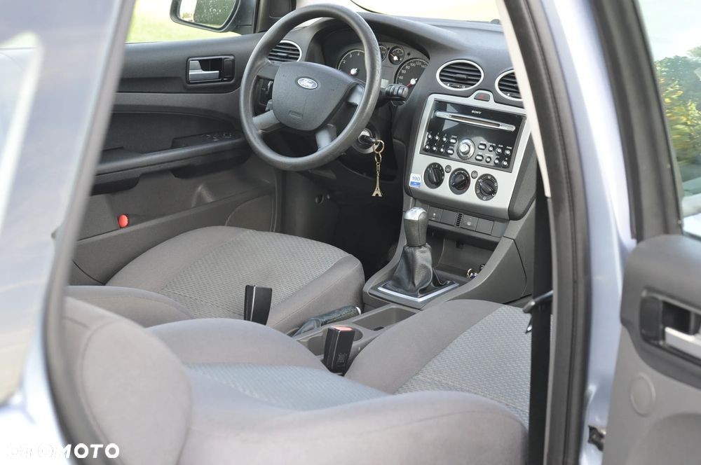 Ford Focus - 17