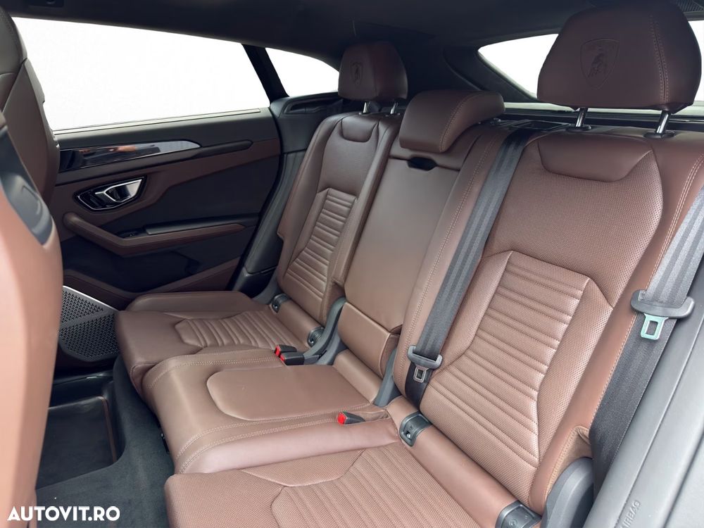 Lamborghini Urus - 15