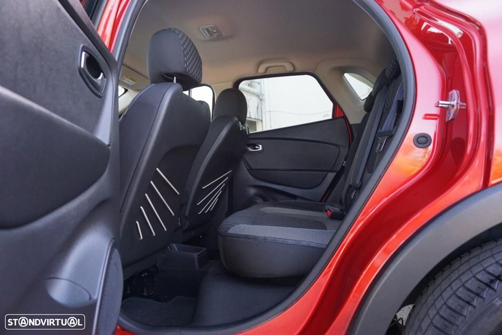 Renault Captur 1.5 dCi Red Edition - 27
