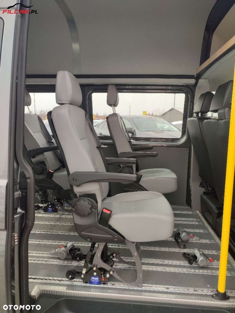 Volkswagen Transporter - 15