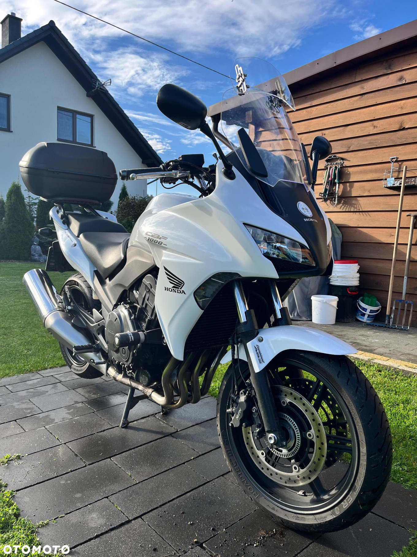 Honda CBF - 2