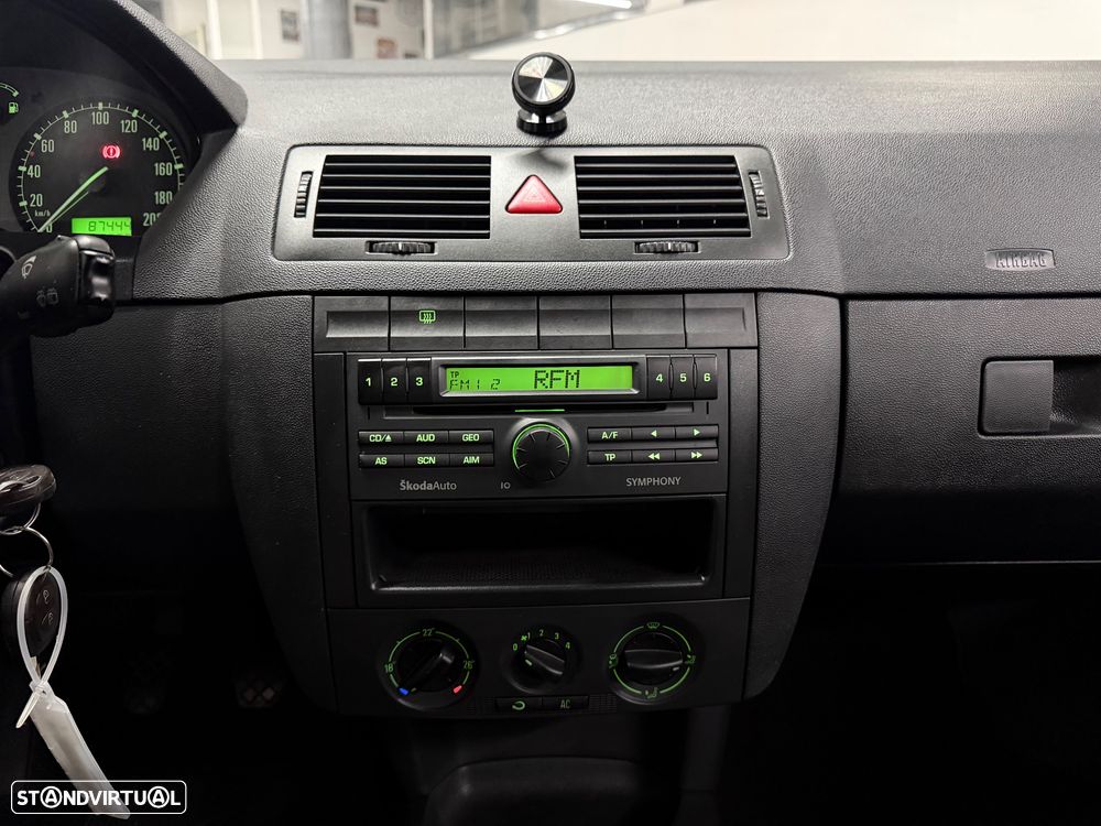 Skoda Fabia Break 1.4 16V Sport - 19