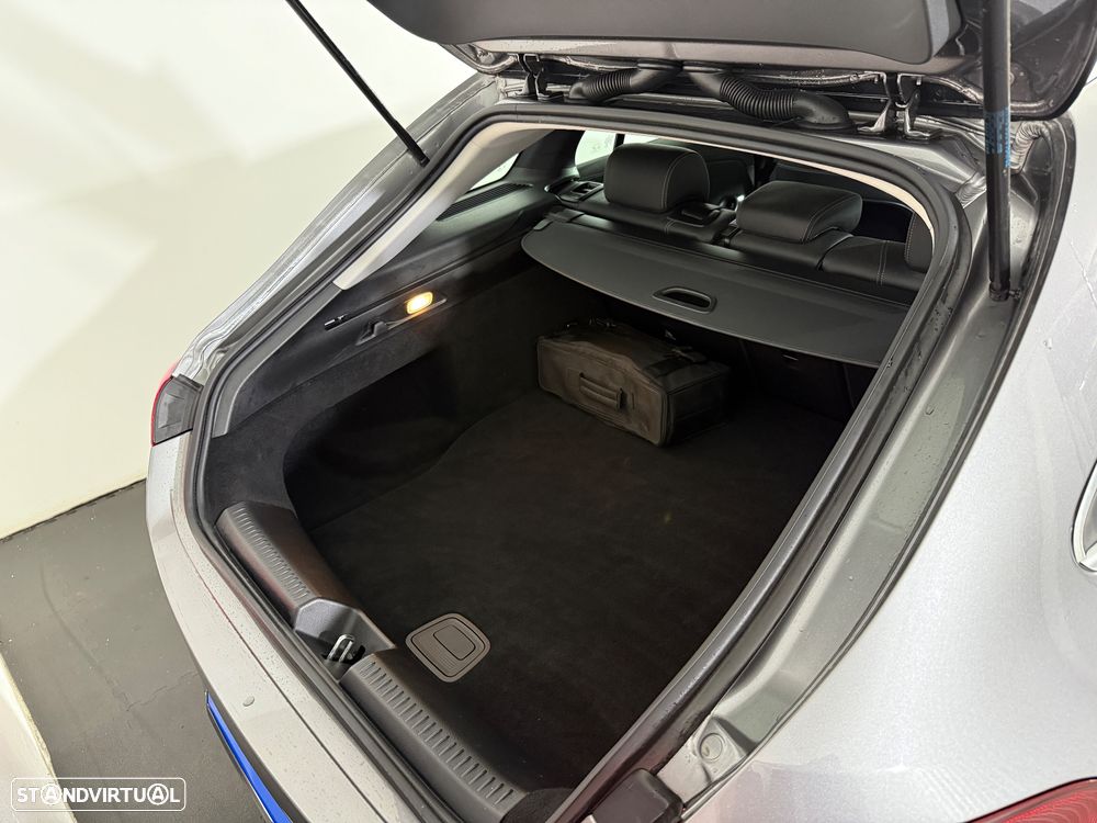 Mercedes-Benz CLA 250 e Shooting Brake Progressive - 30
