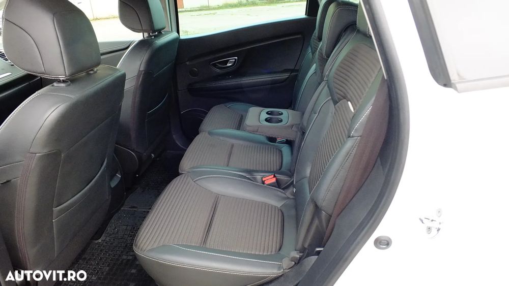 Renault Scenic BLUE dCi 120 EDC BOSE EDITION - 28