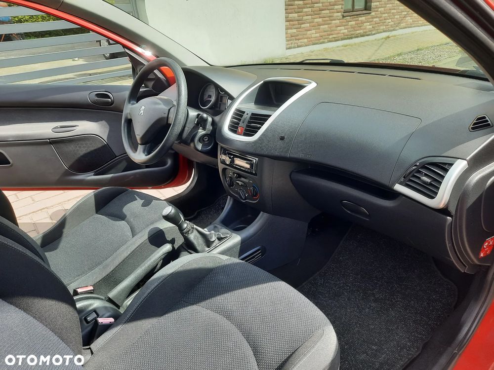 Peugeot 206 plus 60 - 12