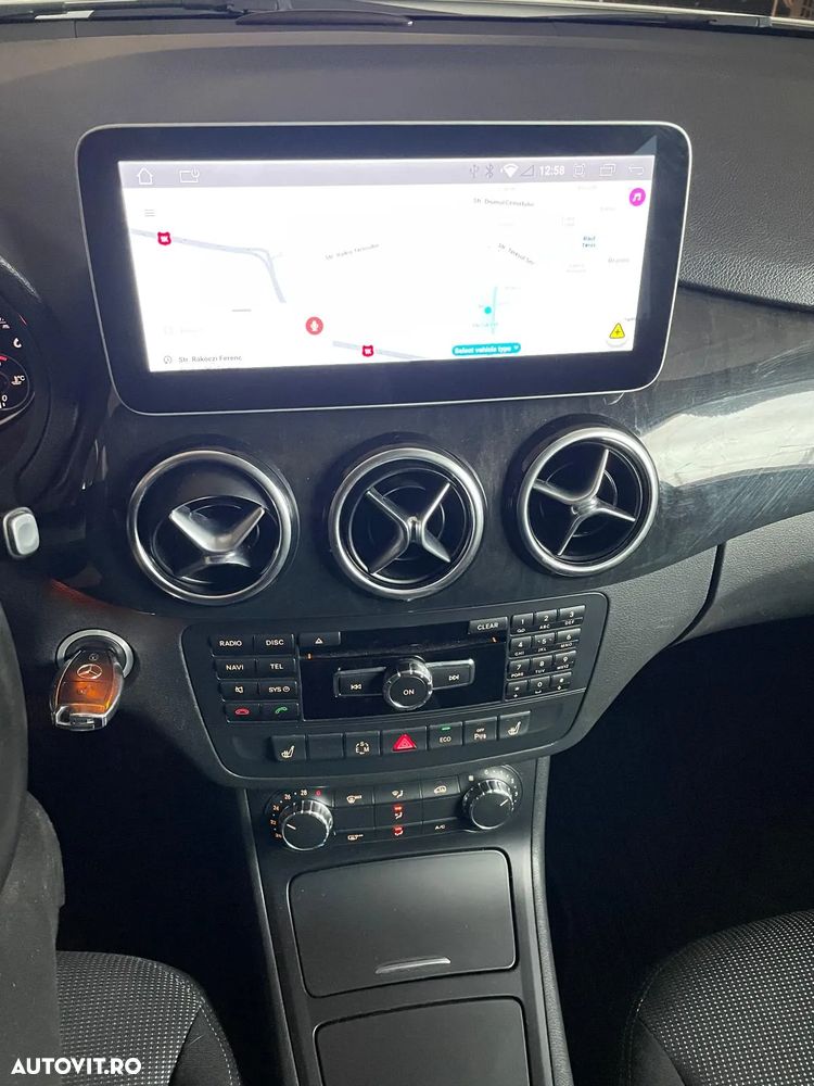 Mercedes-Benz B - 15