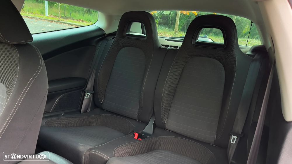 VW Scirocco 2.0 TDI R-Line - 35