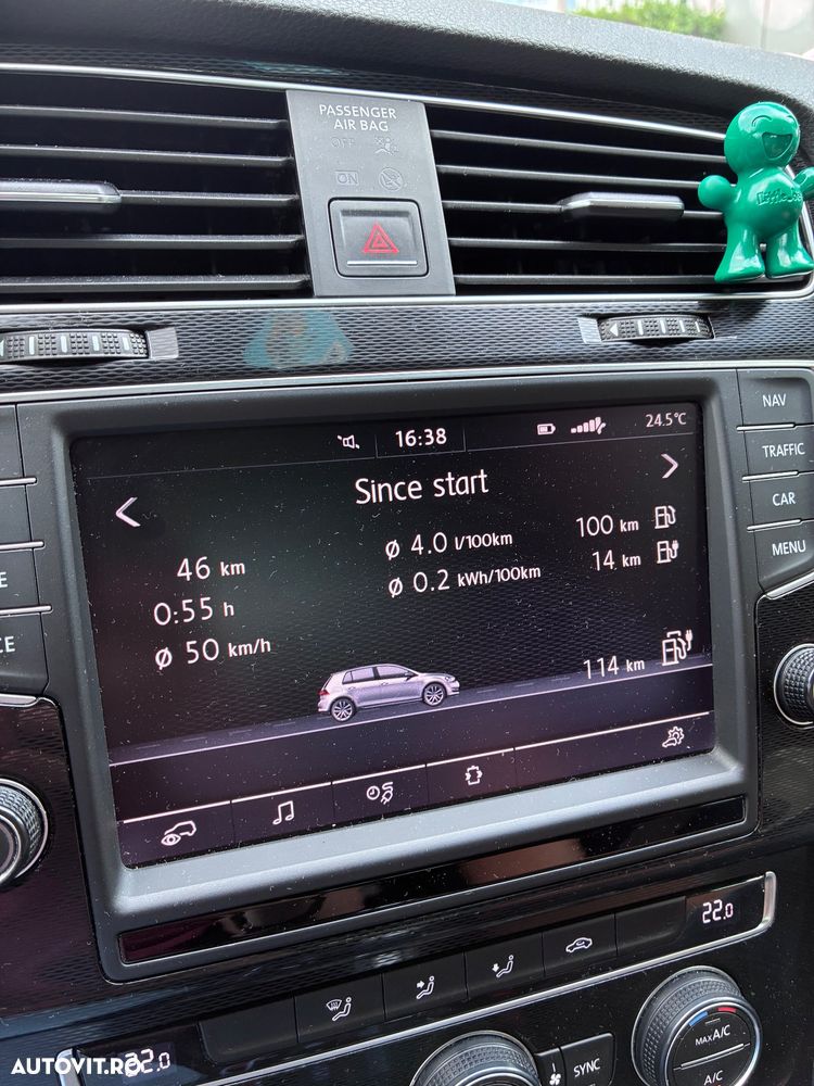 Volkswagen Golf - 11