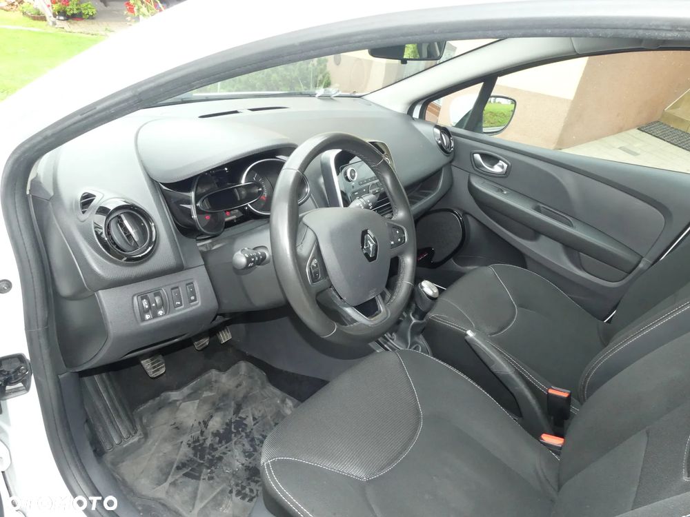 Renault Clio 0.9 Energy TCe Limited - 16