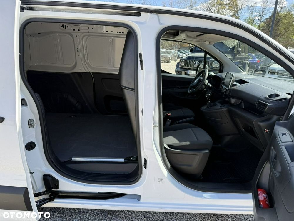 Toyota Proace City - 21