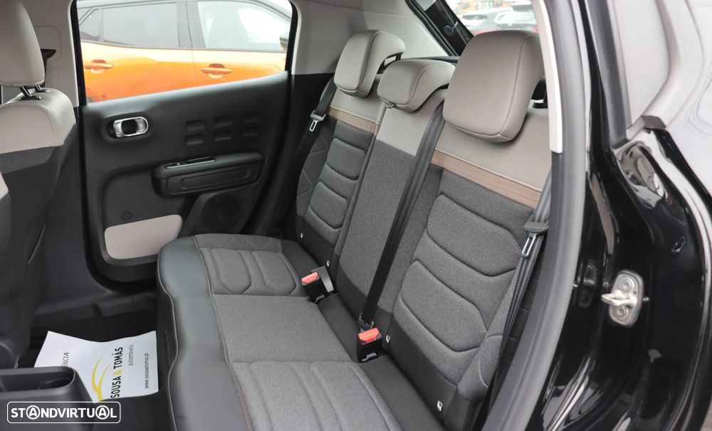 Citroën C3 1.2 PureTech Shine EAT6 - 17