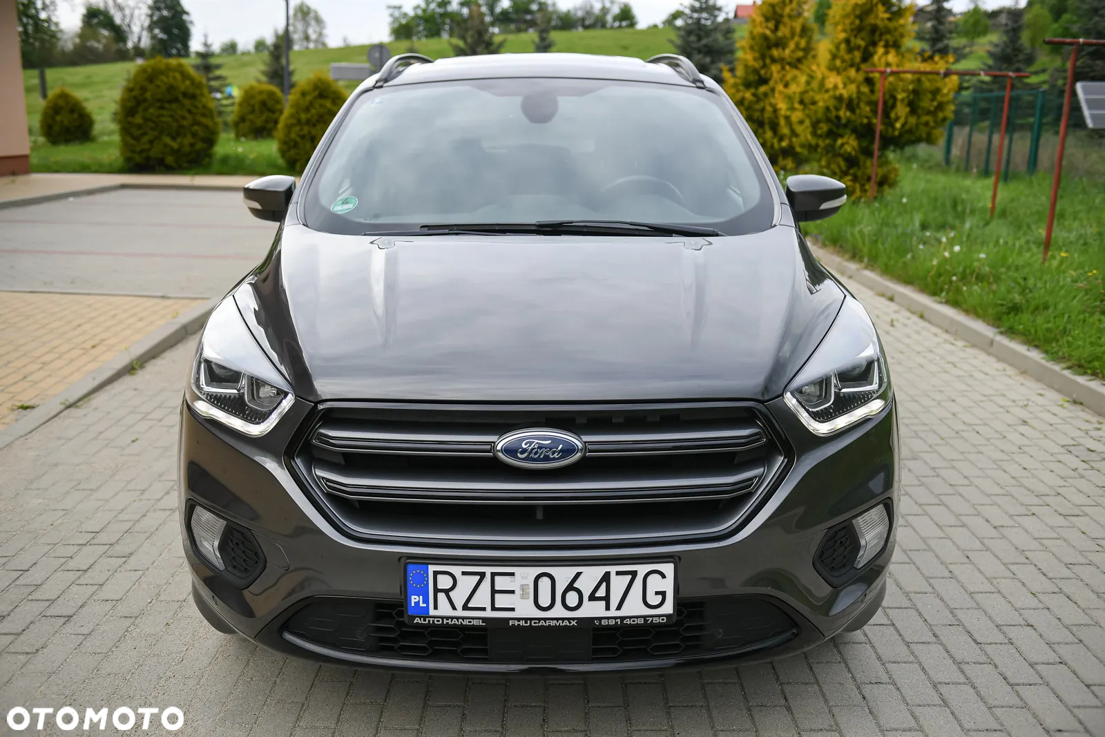 Ford Kuga - 12