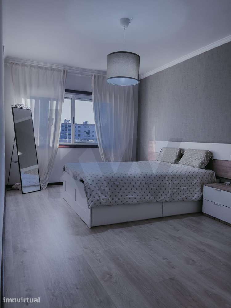 T2 - Conforto da cidade e serenidade do mar no apartamento perfeito em - Grande imagem: 2/9
