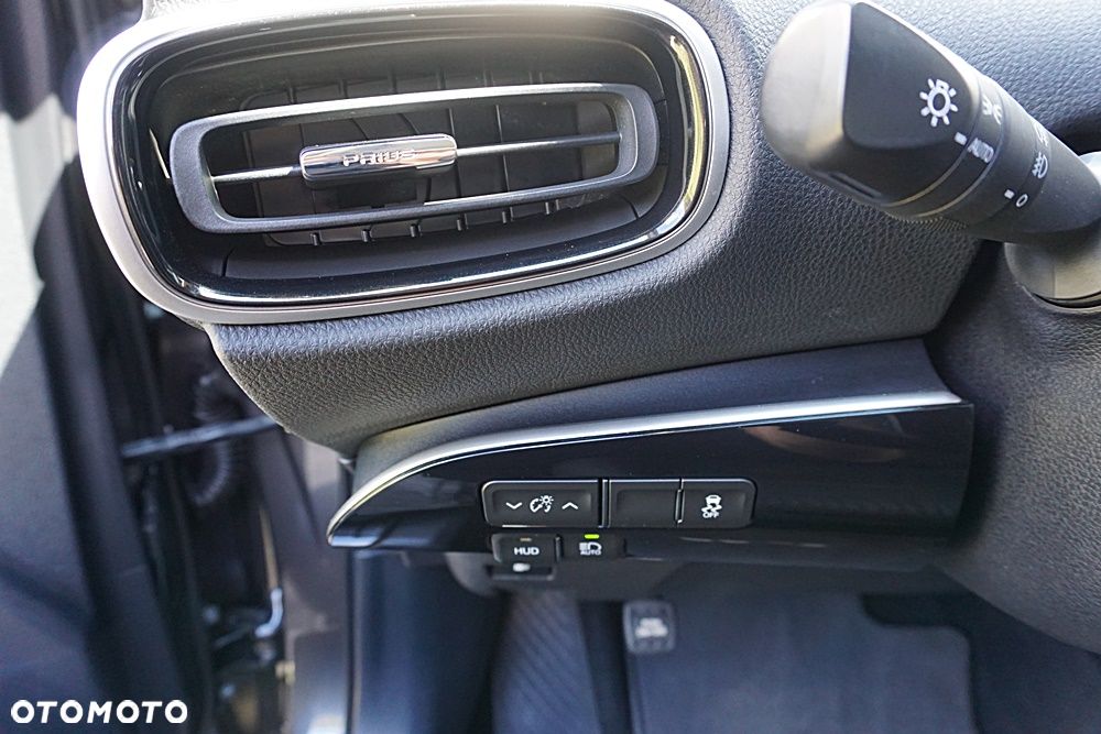 Toyota Prius Hybrid Executive - 31