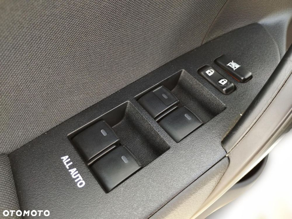 Toyota Corolla 1.6 Comfort - 15