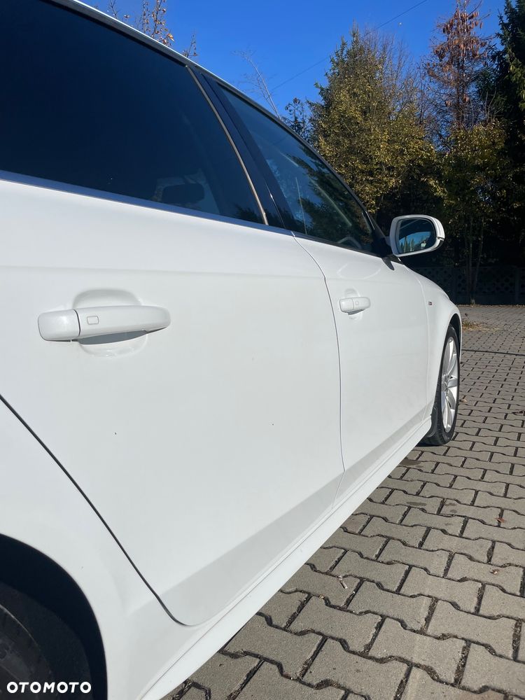 Audi A4 Limousine - 8