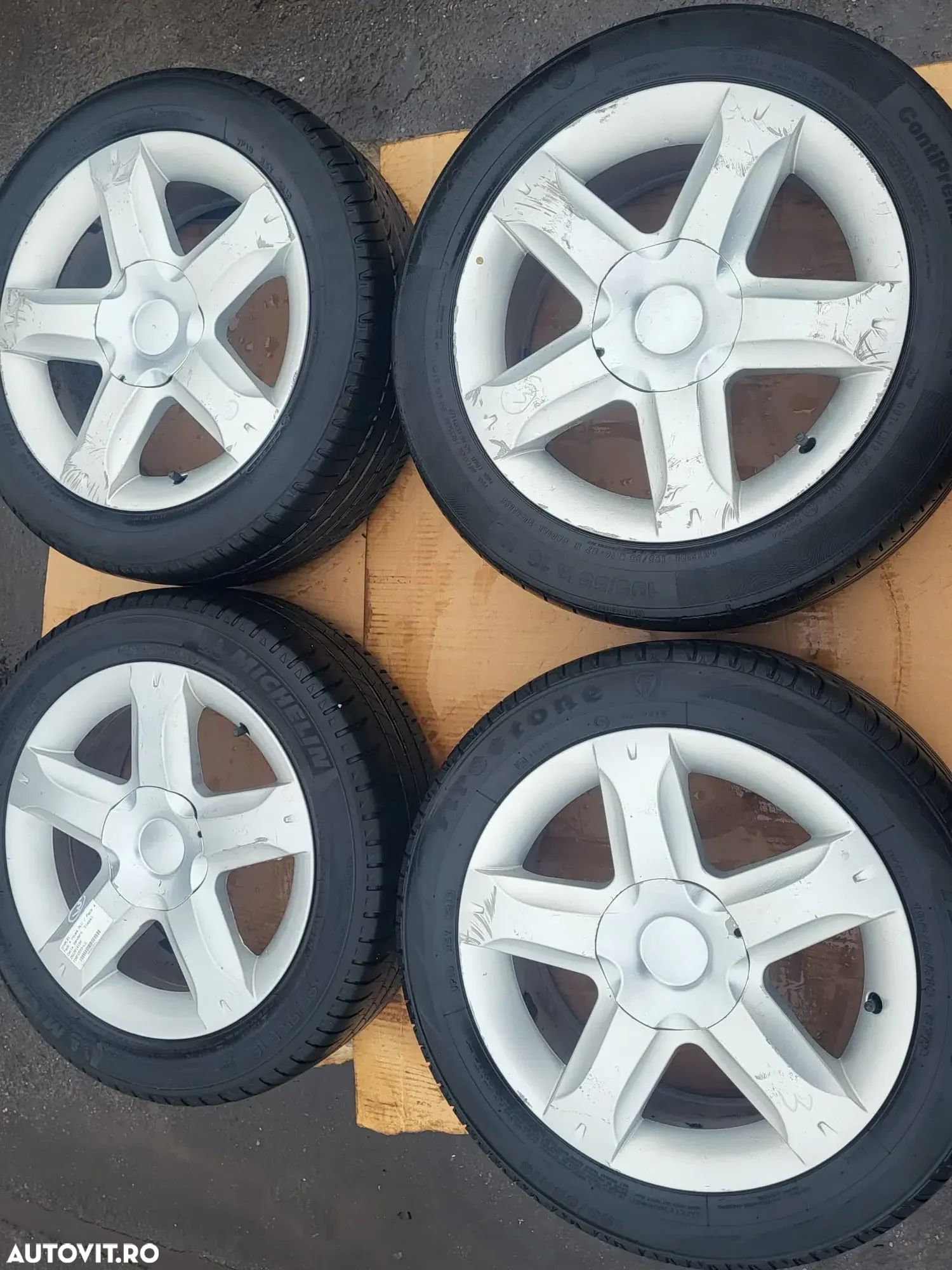 Jante aliaj cu anvelope Dacia Sandero 195/55R16 - 1