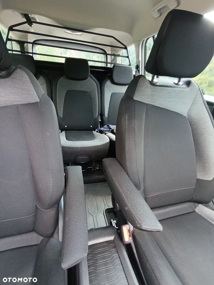 Citroën C4 Grand Picasso 1.2 PureTech MoreLife S&S - 17