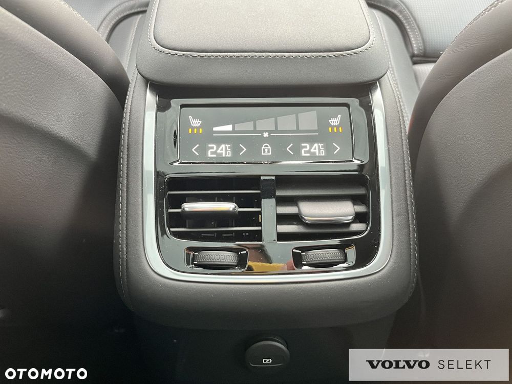 Volvo XC 90 - 39