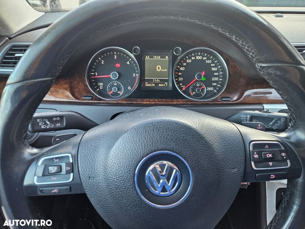 Volkswagen Passat 2.0 TDI 4Motion BlueMotion Technology DSG Comfortline - 7