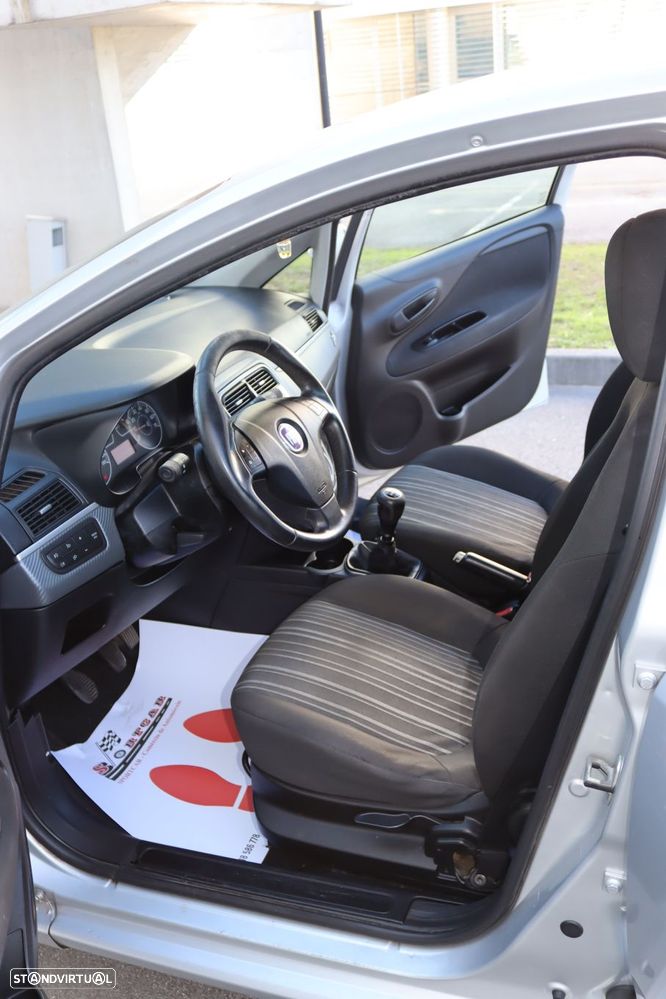 Fiat Grande Punto 1.3 M-Jet Free J15 - 24