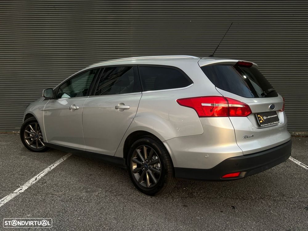 Ford Focus 1.0 EcoBoost Titanium - 4