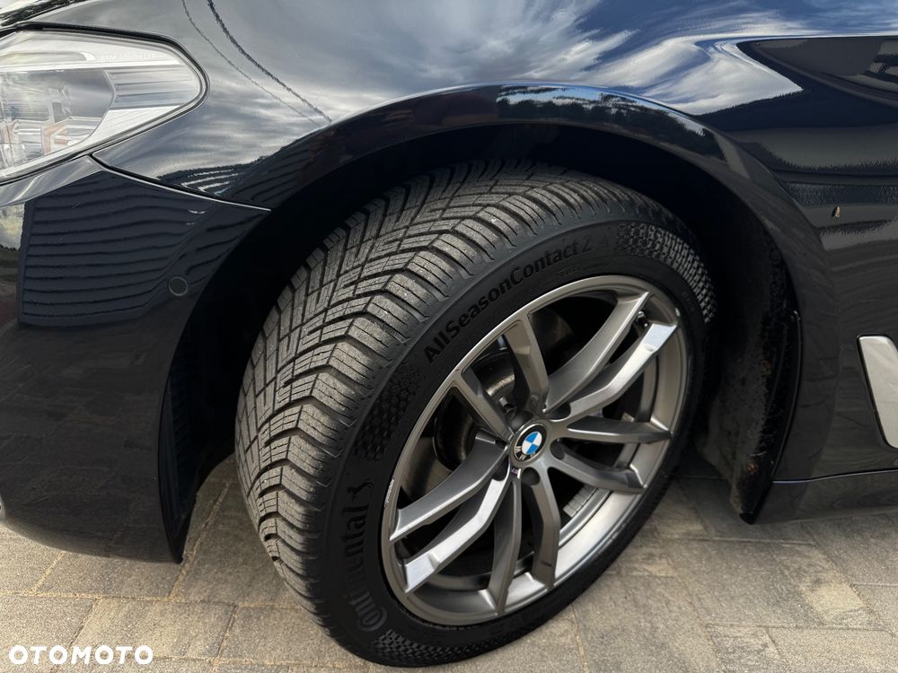 BMW Seria 5 520d xDrive M Sport sport - 36