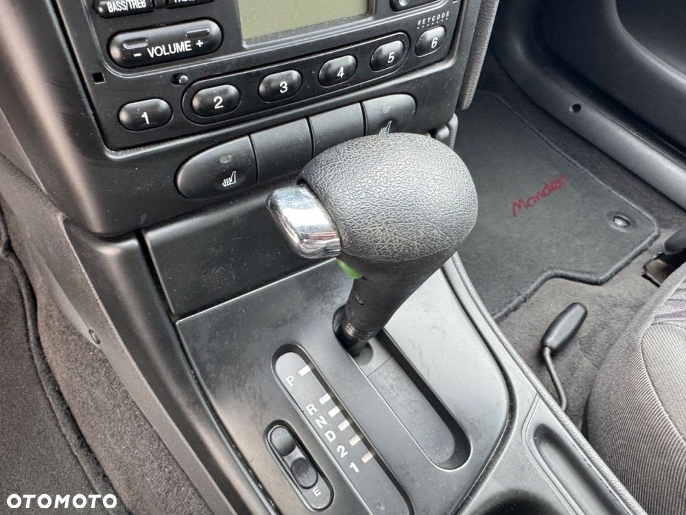 Ford Mondeo - 27